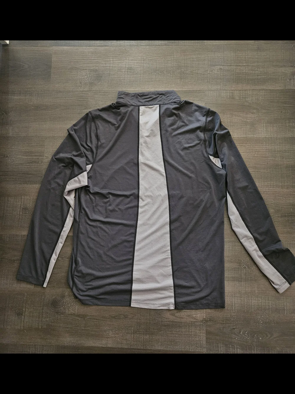 The North Face Men's Performance 1/4-Zip Pullover Long Sleeve Shirt - Gray - Siz